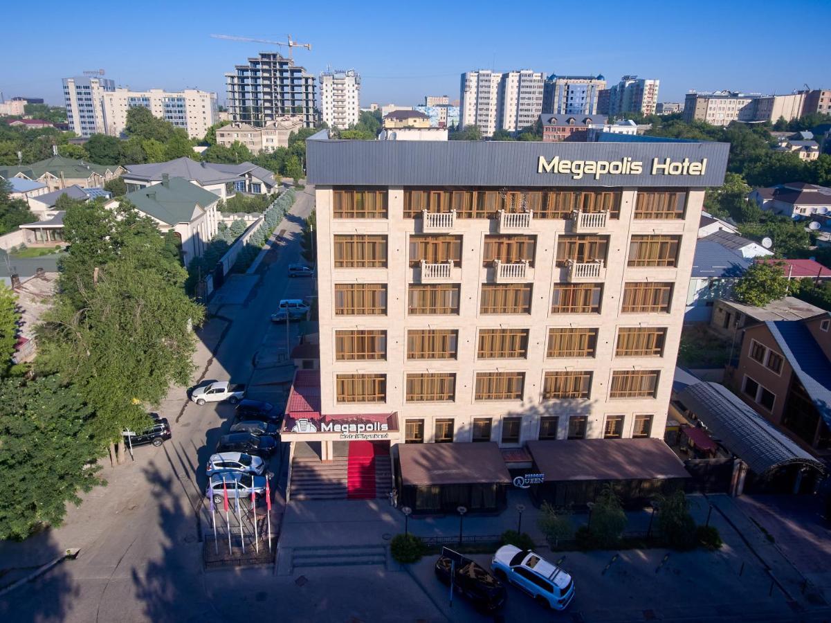 Megapolis Hotel Simkent Buitenkant foto